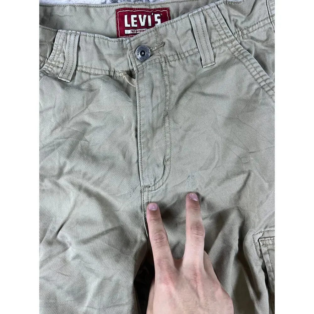 Levis size 32